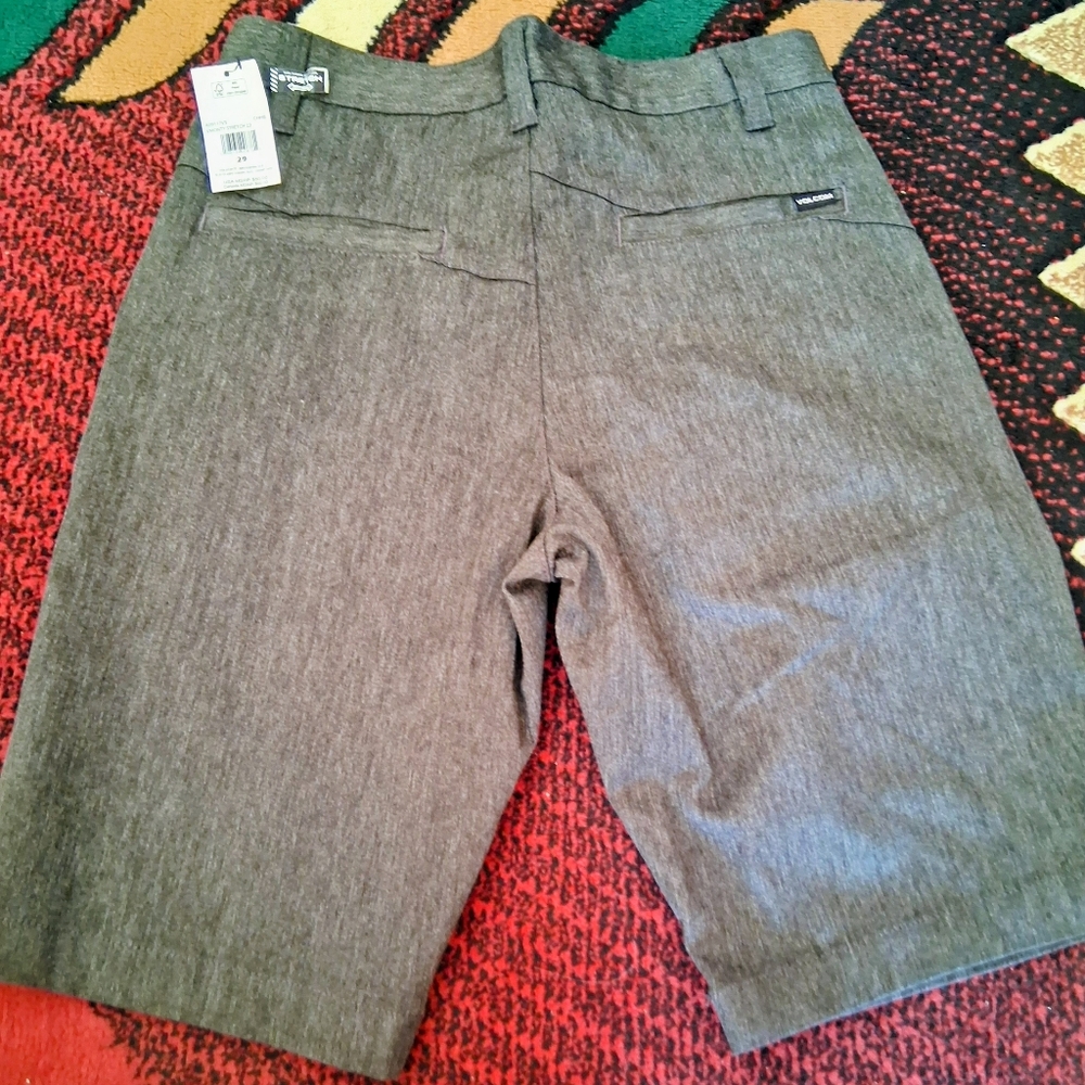 Volcom NWT Mens Shorts, Sz 29 MSRP $50
